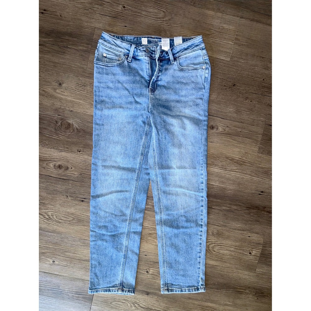 Time and Tru Womens Straight Leg Jeans Medium Wash Blue Denim Size 8 Short